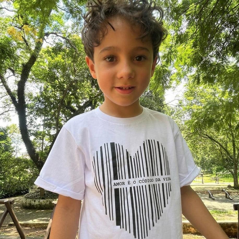 Camiseta "Amor é o código da vida" - pb